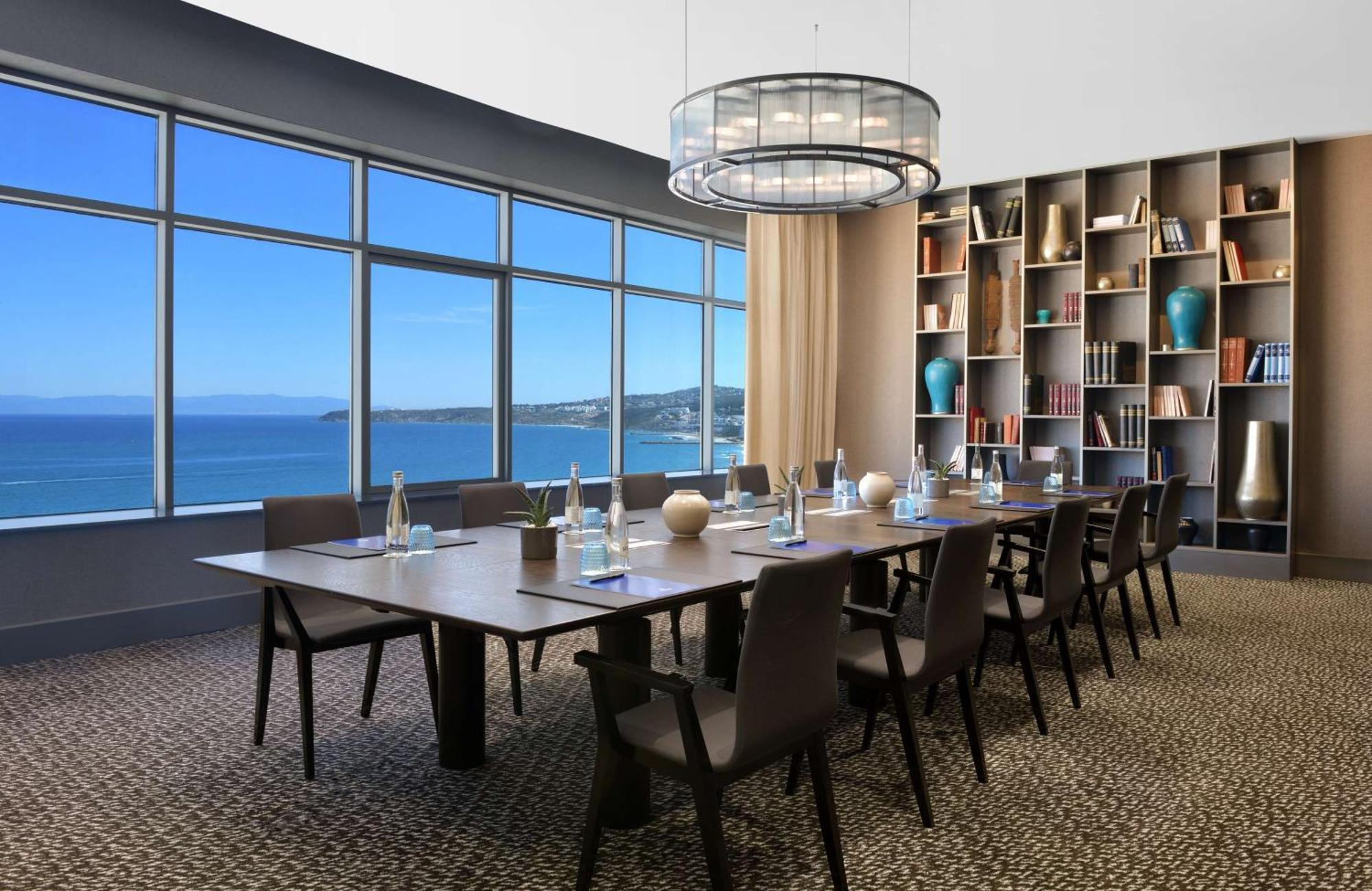Hilton Tanger City Center Exteriör bild Boardroom
