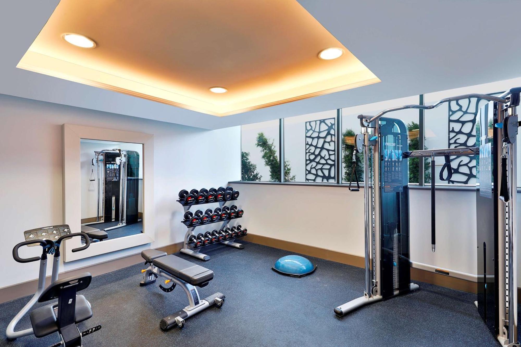 Hilton Tanger City Center Exteriör bild The gym at the hotel