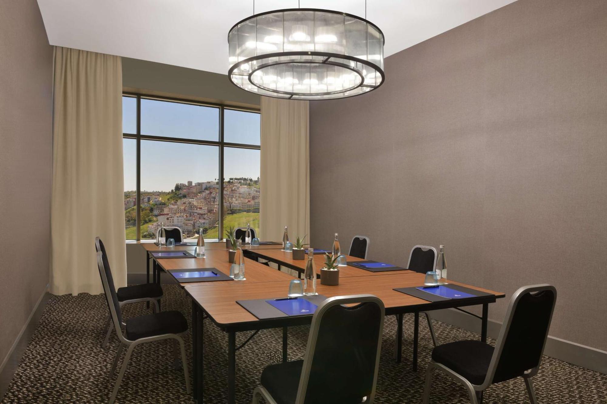 Hilton Tanger City Center Exteriör bild A typical boardroom