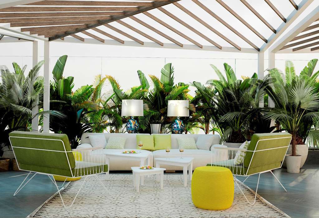 Hilton Tanger City Center Restaurang bild The interior of the hotel